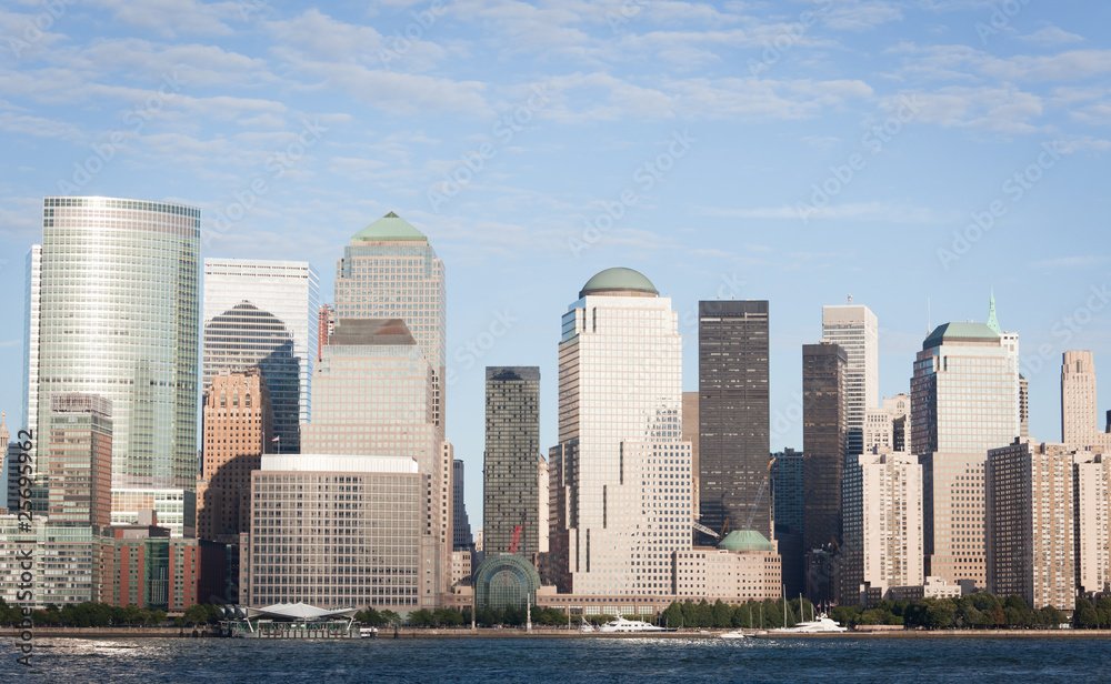 Obraz premium Manhattan Financial District from Jersey city