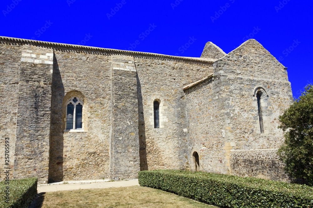 france; 85; chateau d'olonne : abbaye romane saint jean d'orbest