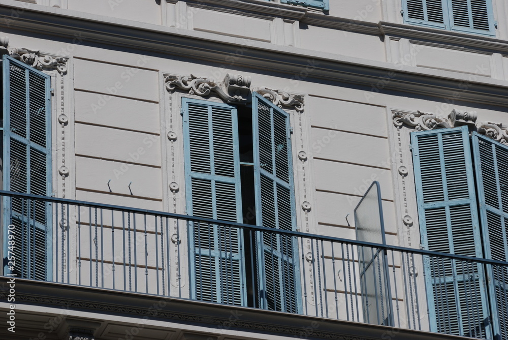 façade blanche façade blanche