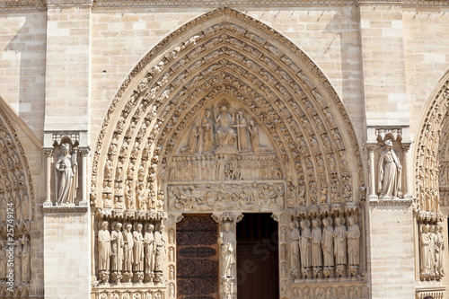 Notre Dame of Paris: Portal of the Last Judgement detail