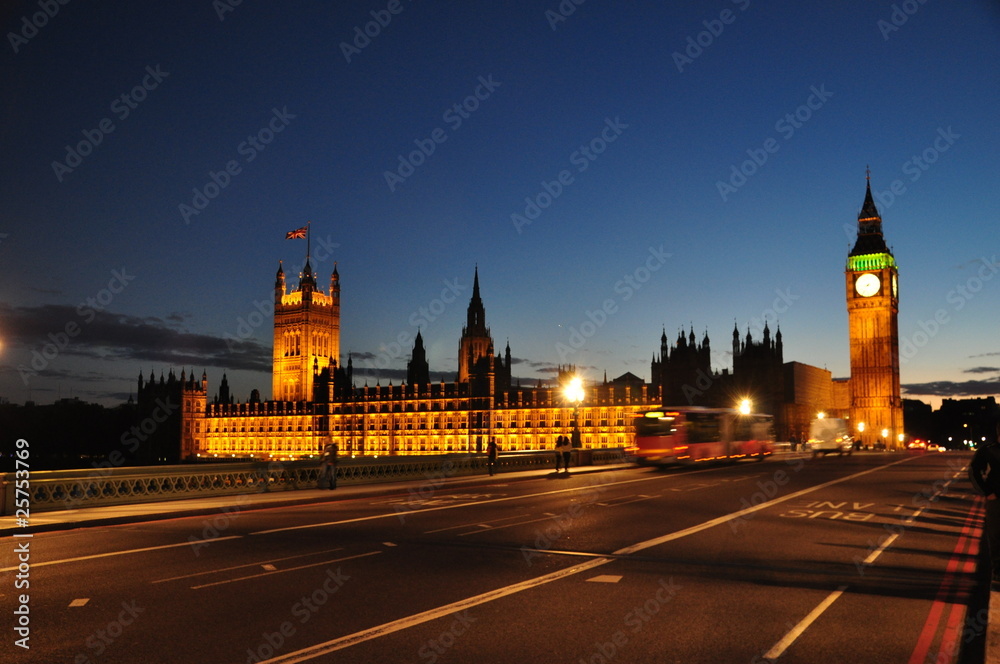 Big Ben in der Dämmerung - London Aug. 2010