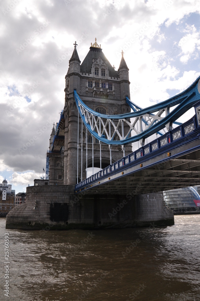 Obraz premium Tower Bridge - London Aug. 2010