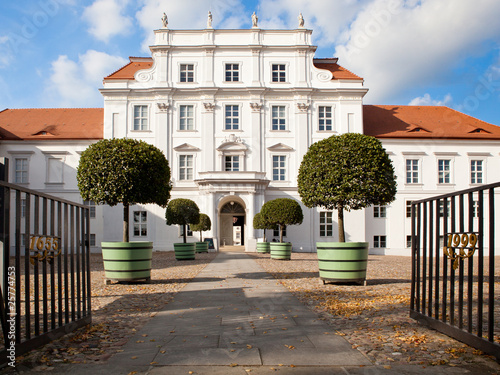 Schloss Oranienburg photo