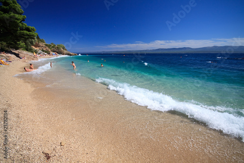 Fototapeta Naklejka Na Ścianę i Meble -  spiaggia di Murvica - isola di Brac (Croazia)