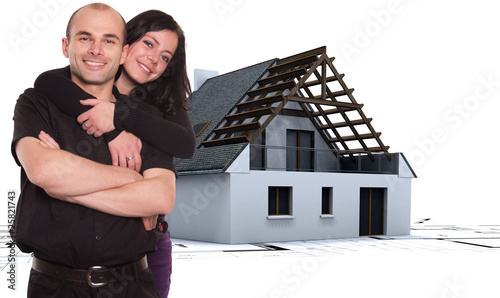 Young couple with housing p...