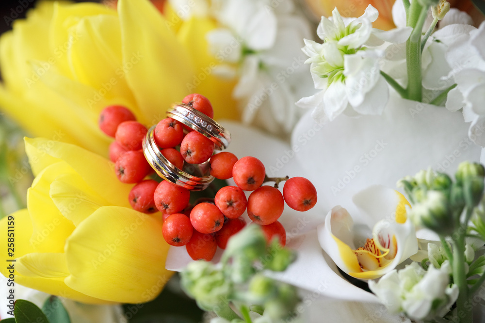 Wedding rings on the flowers Wedding rings on the flowers