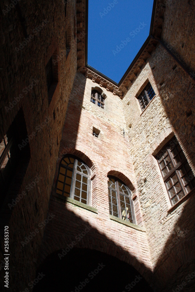 Castello di Zavattarello interno