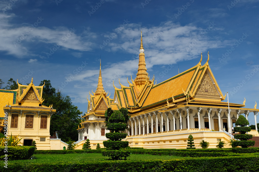 Naklejka premium Royal Palace in Phnom Penh, Cambodia