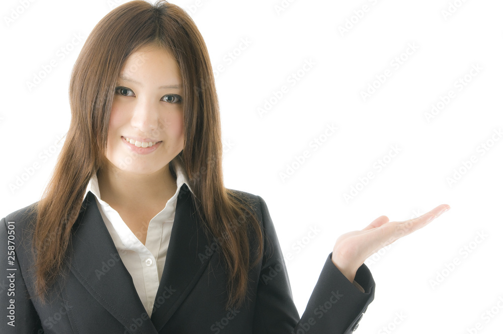 指差す女性社員