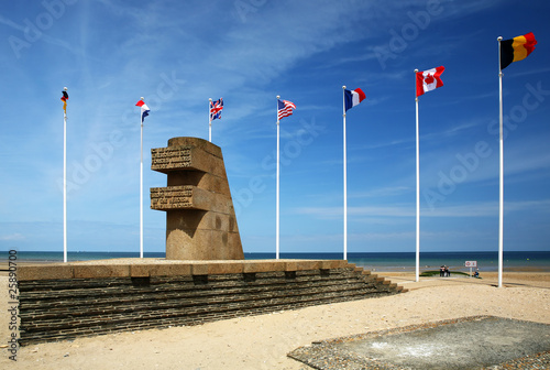 Denkmal Mahnmal zur Invasion in der Normandie photo