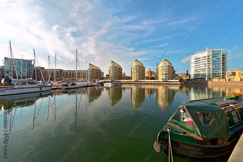 Naklejka premium Limehouse Basin, Tower Hamlets, London, England, UK, Europe