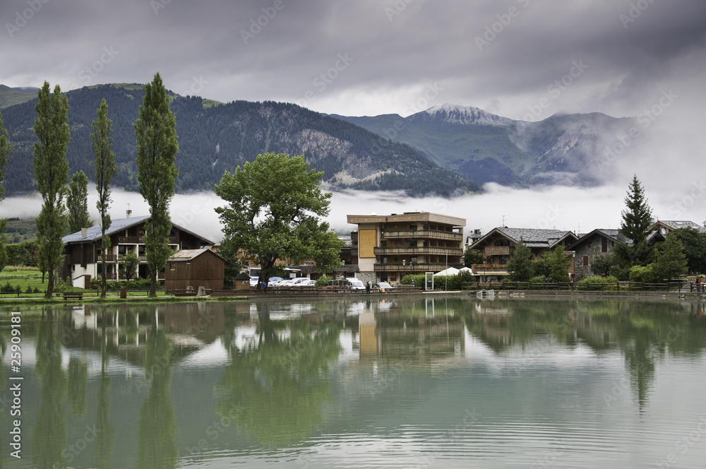 Fototapeta premium El pueblo de Le Praz