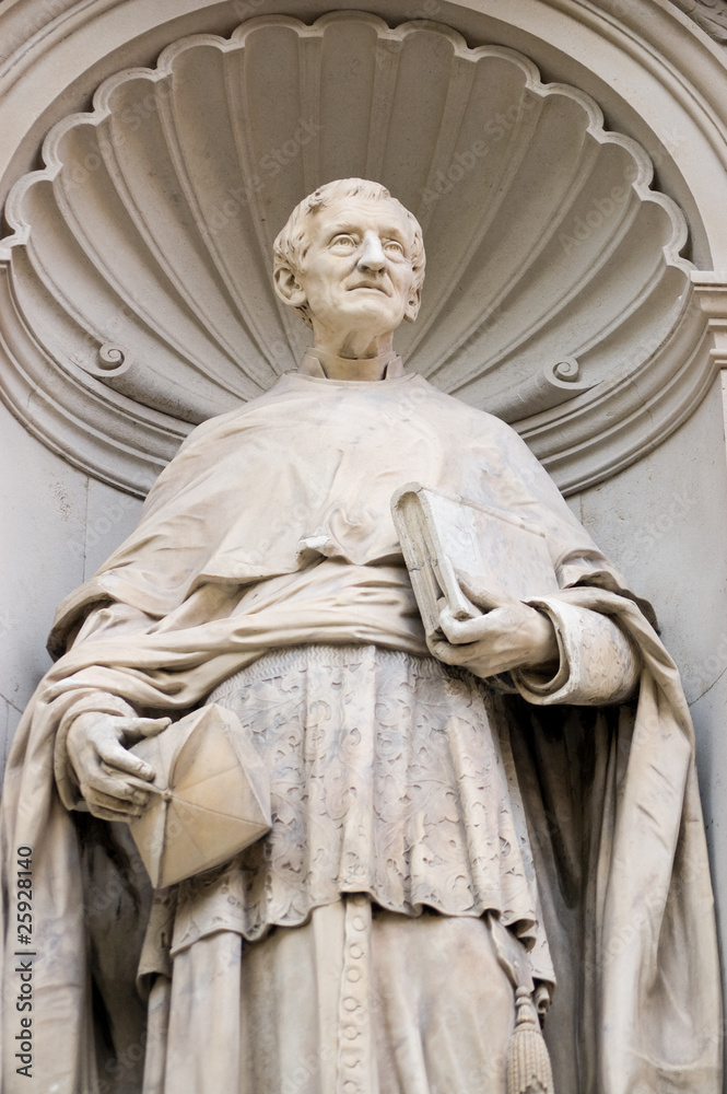 Cardinal John Henry Newman statue