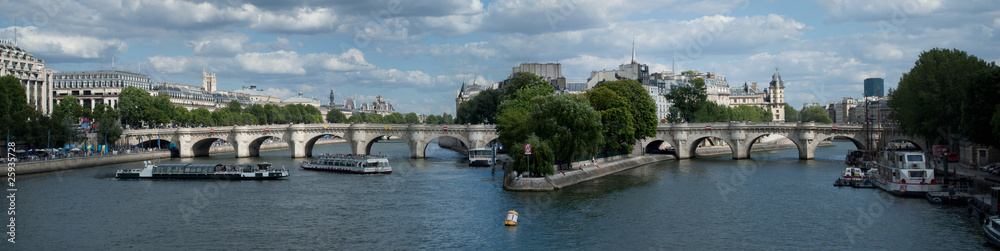 Pont-Neuf, Paris, France
