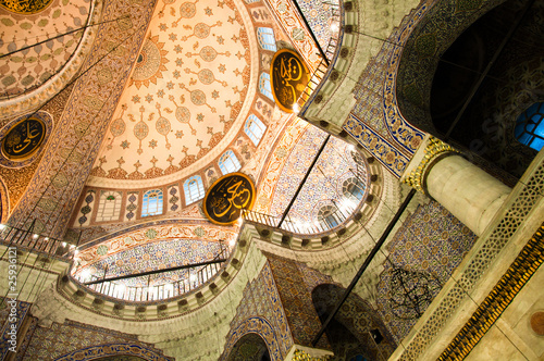 Yeni Camii mosque, Istanbul, Turkey photo