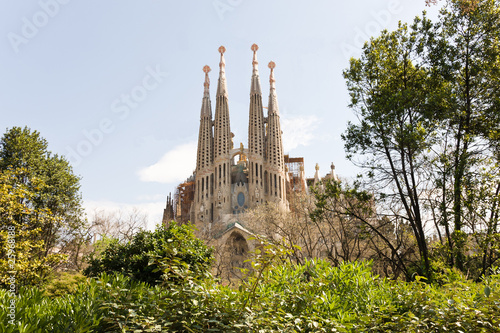 Primer Plano Templo de la Sagrada Familia sin Gruas (Barcelona) photo