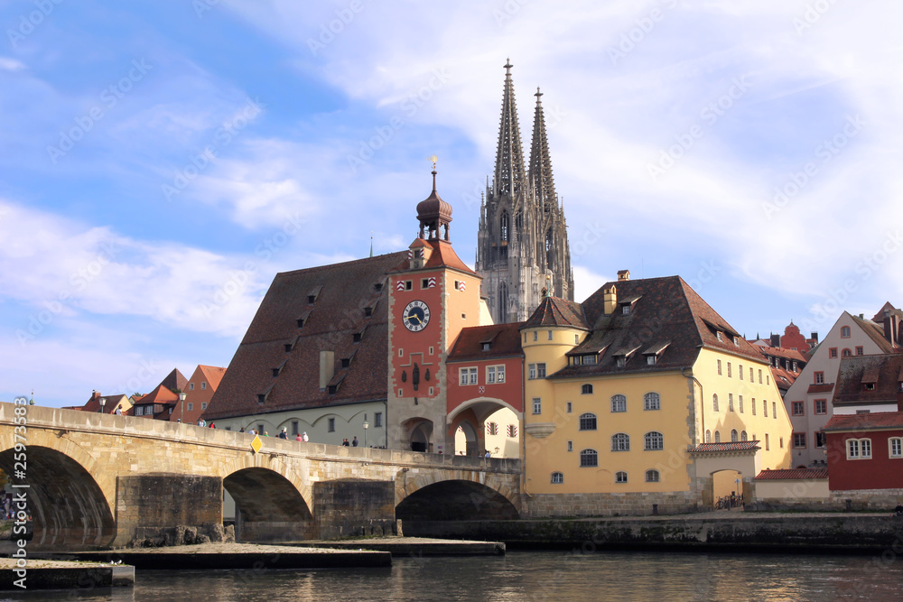 Regensburg - Altstadt, Steinerne Brücke und Dom