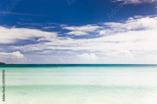 Tropical seascape  the horizon over a turquoise sea