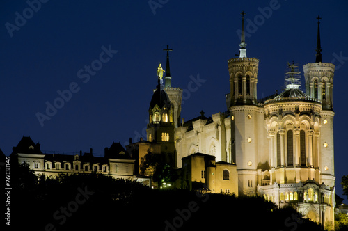 Basilique Notre Dame de fourvière by night photo