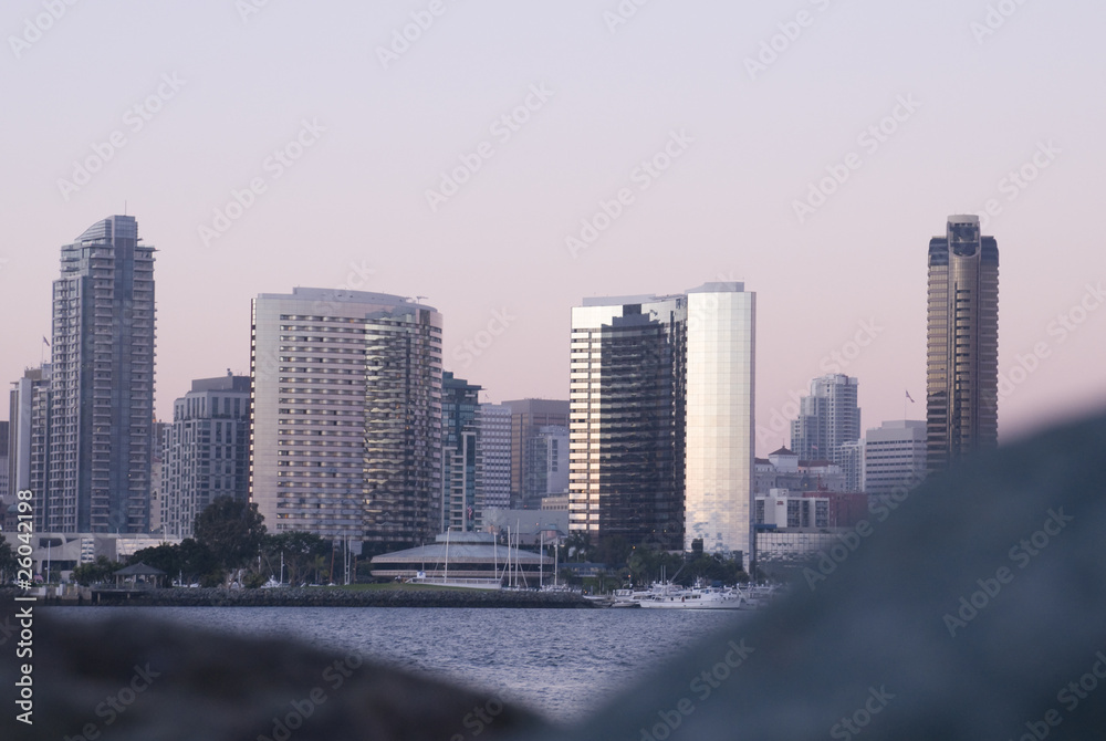 Fototapeta premium Sunset Skyline in San Diego