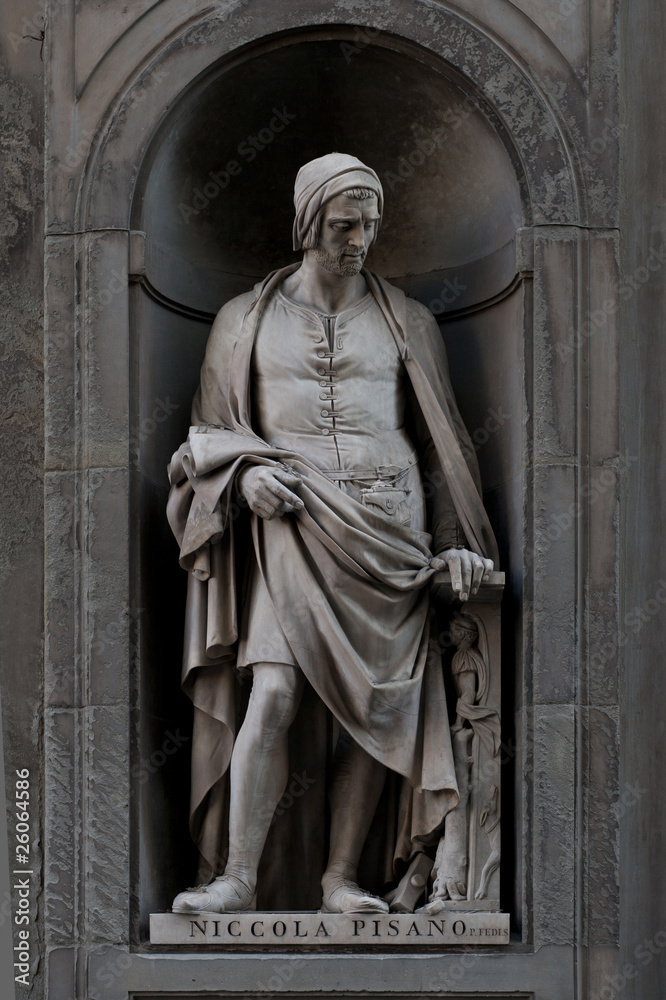 Fototapeta premium Nicola Pissano statue, Florence