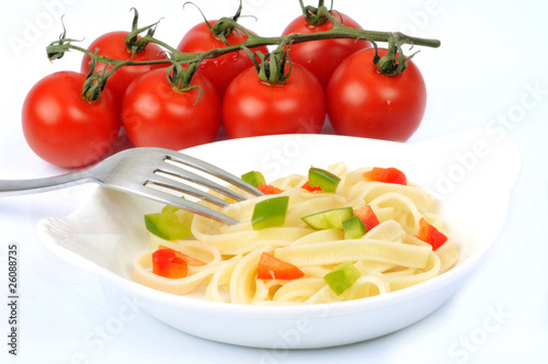 Tagliatelles et tomates cerises