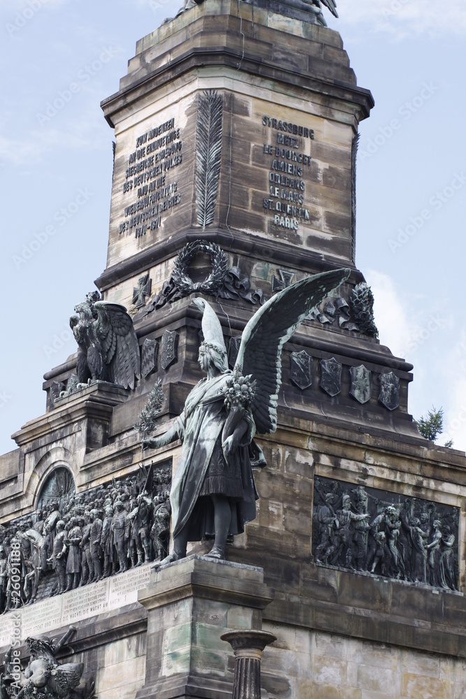 Fototapeta premium Niederwalddenkmal in Nahaufnahme