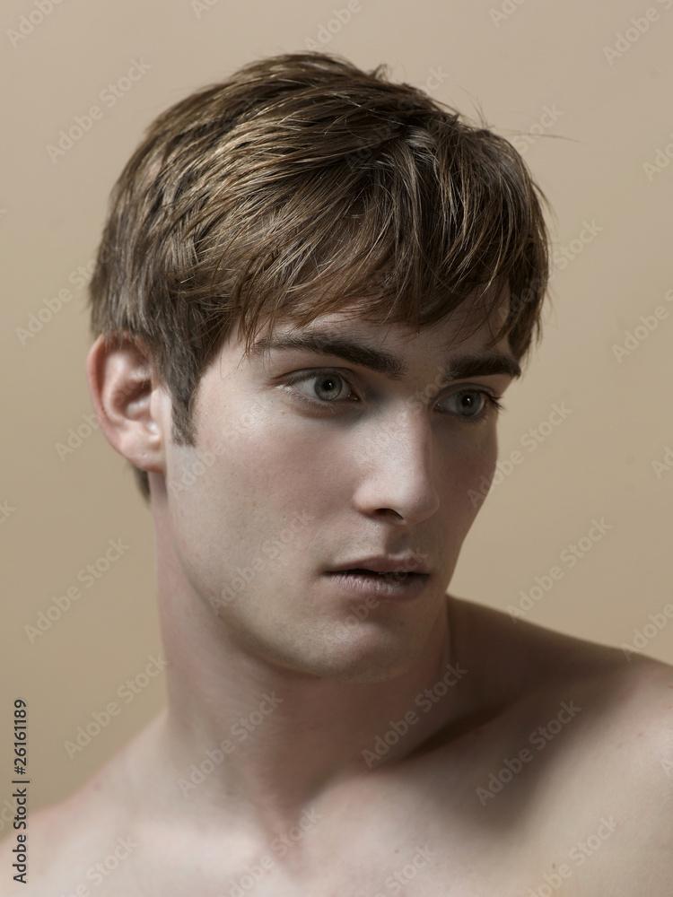 Gesicht eines jungen Mannes Gesicht eines jungen Mannes