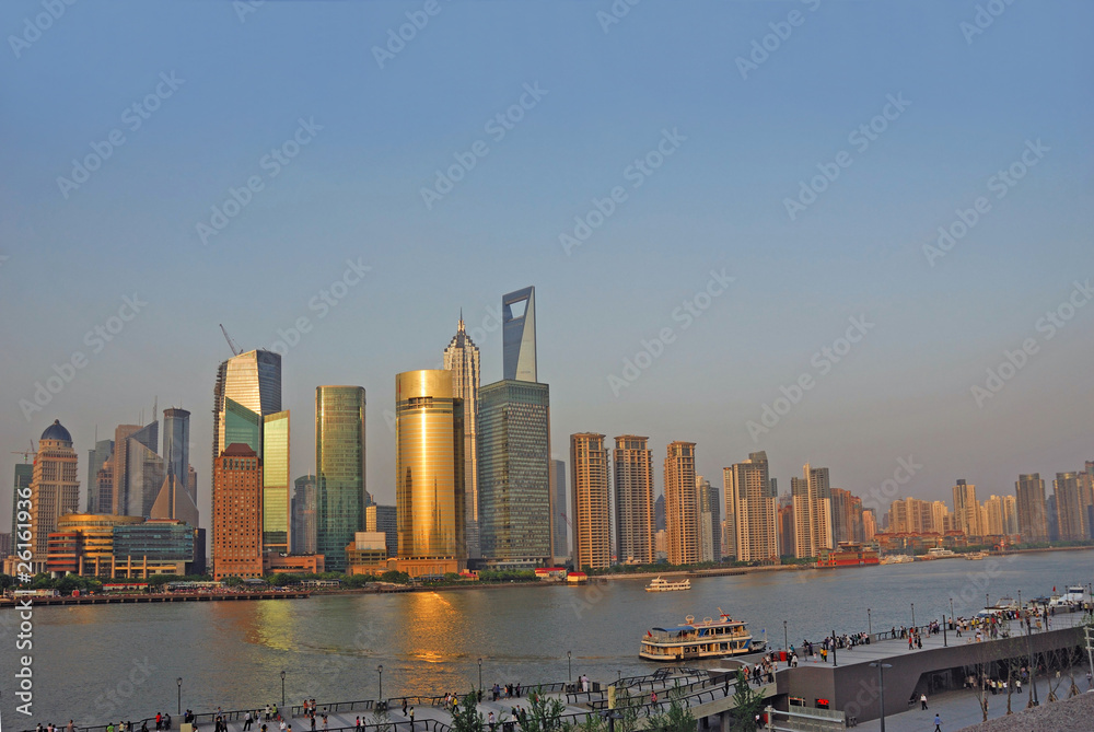 Fototapeta premium Shanghai Pudong riverfront buildings at sunset