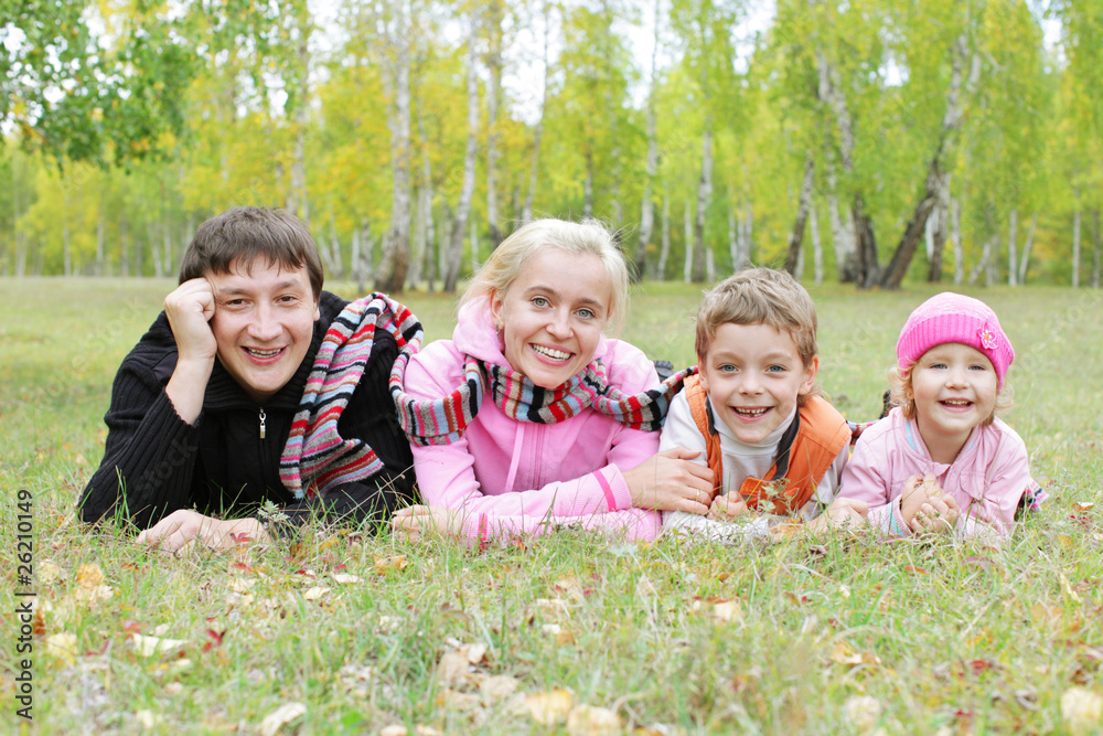 Fototapeta premium Szczęśliwa rodzina