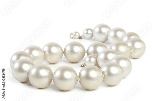 Fotografiet Beads from pearls (shallow DOF)