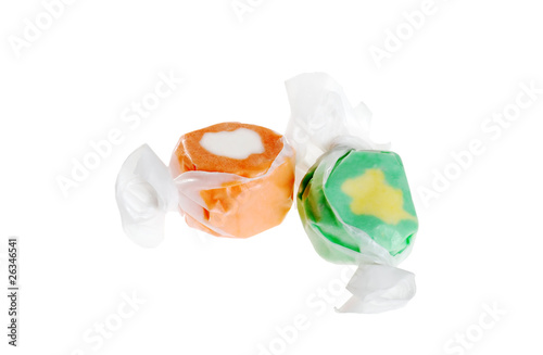 Fotografía two pieces of salt water taffy