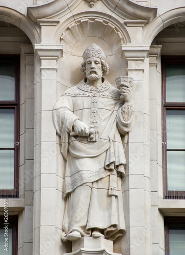 Saint Dunstan statue, London