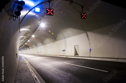 Tunnel
