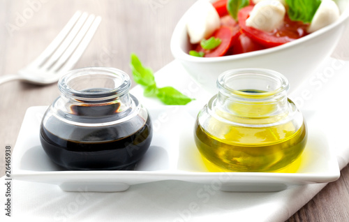 Balsamico und Olivenöl