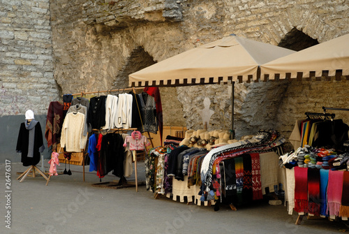 Estonian handicraft and souvenirs market in the Old Tallinn © Airi Pung