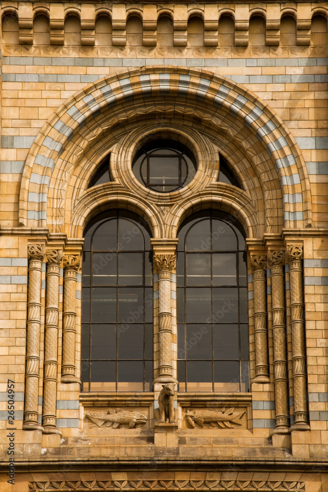 Fenster Balkon Bogen Spitzen romantisch Fassade Museum