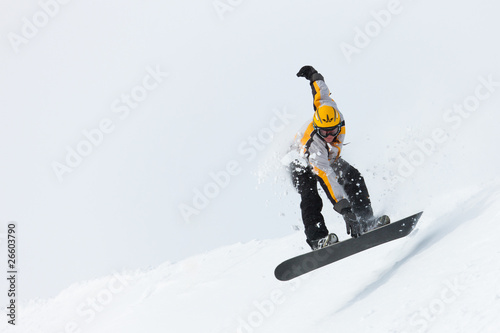 Snowboarder beim Sprung