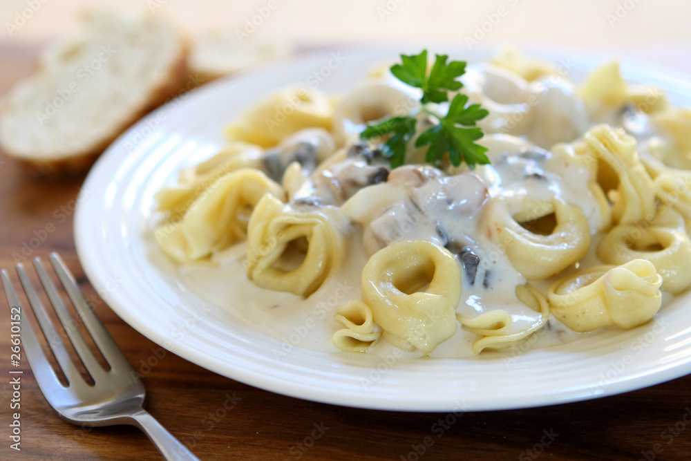 Tortellini with Mushroom Sauce Tortellini with Mushroom Sauce