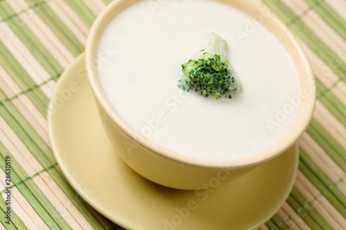 Cauliflowers and broccoli cream soup