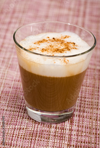 Kleiner Brauner, Kaffe mit Milch