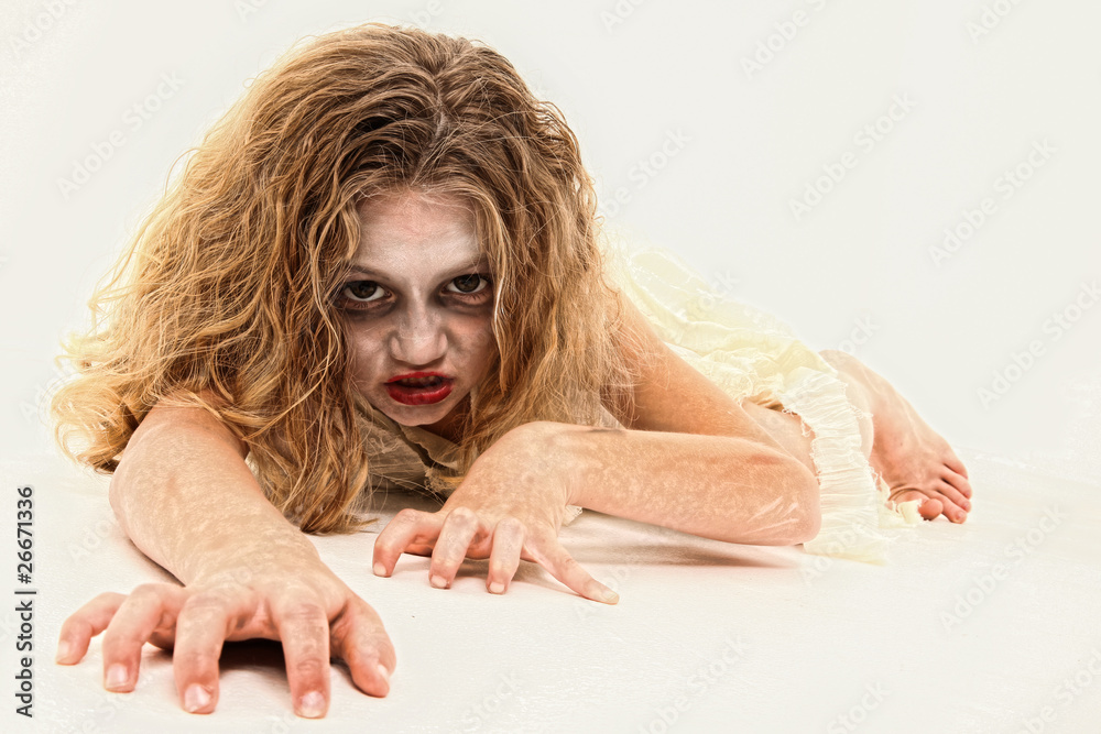 Fototapeta premium Zombie Girl