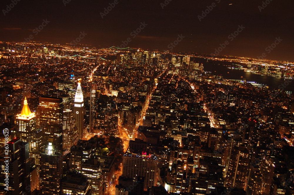 Night trafic in New York City, USA - obrazy, fototapety, plakaty 
