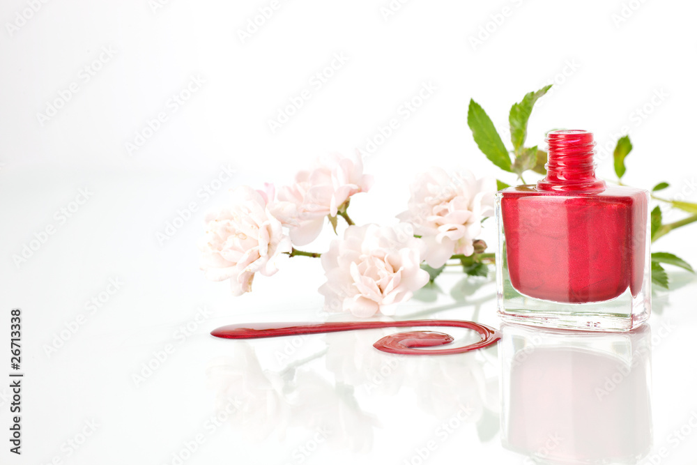 Nagellack Spritzer in rot Nagellack Spritzer in rot