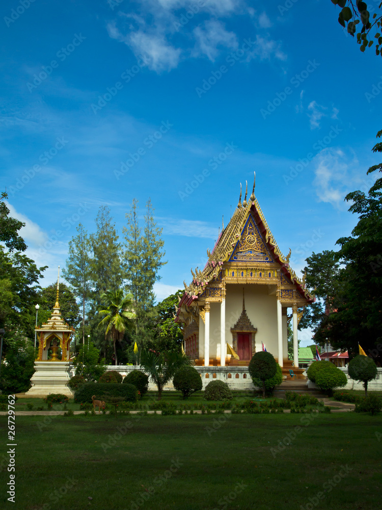 Naklejka premium Buddhist temple in rural of Thailand
