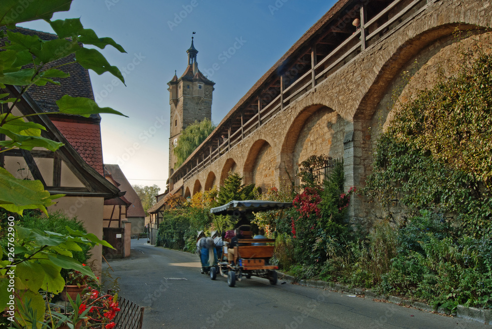 Obraz premium Rothenburg ob der Tauber Klingentor mit Wehrmauer