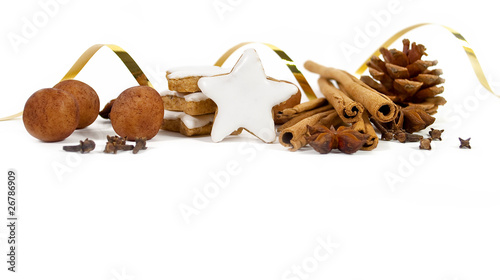 Zimtsterne und Marzipankartoffeln © Stockwerk-Fotodesign