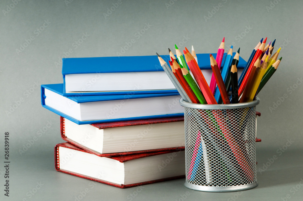 Fototapeta premium Back to school concept with books and pencils