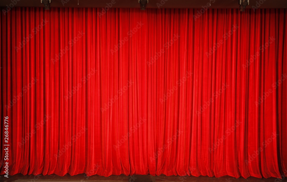 Roter Vorhang im Theater Stock-Foto | Adobe Stock