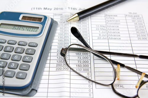 Financial statement for money calculation